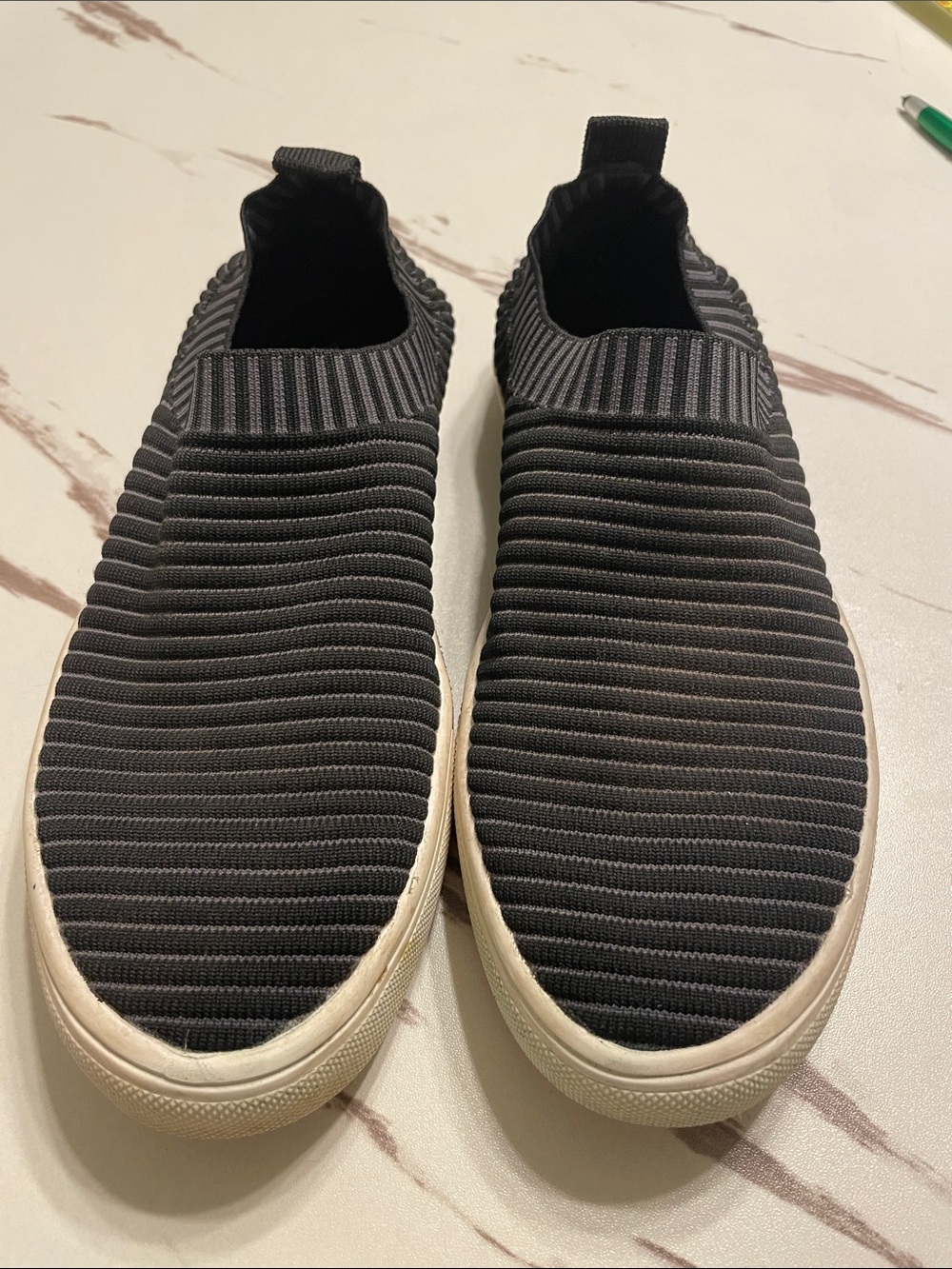 BERNIE MEV Women Slip-On Ribbed Knit Sneakers in Black and Cream Sole Sz 38